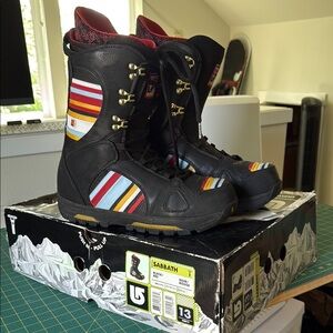Burton Sabbath Snowboard Boots with Stripes